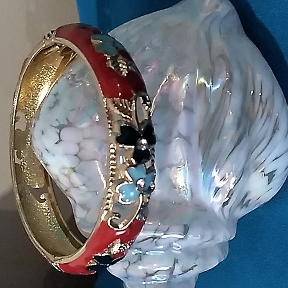 Vintage Red Cloisonne Bangle Bracelet with openwork. - Picture 1 of 11